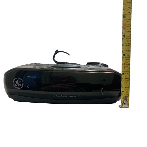 General Electric Alarm Clock Vintage GE Model 7-4837B AM/FM Digital Radio Tested - Picture 9 of 12